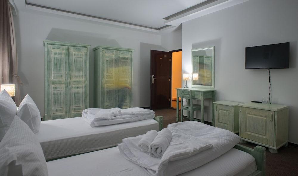 Nikšić Hotel Trim מראה חיצוני תמונה