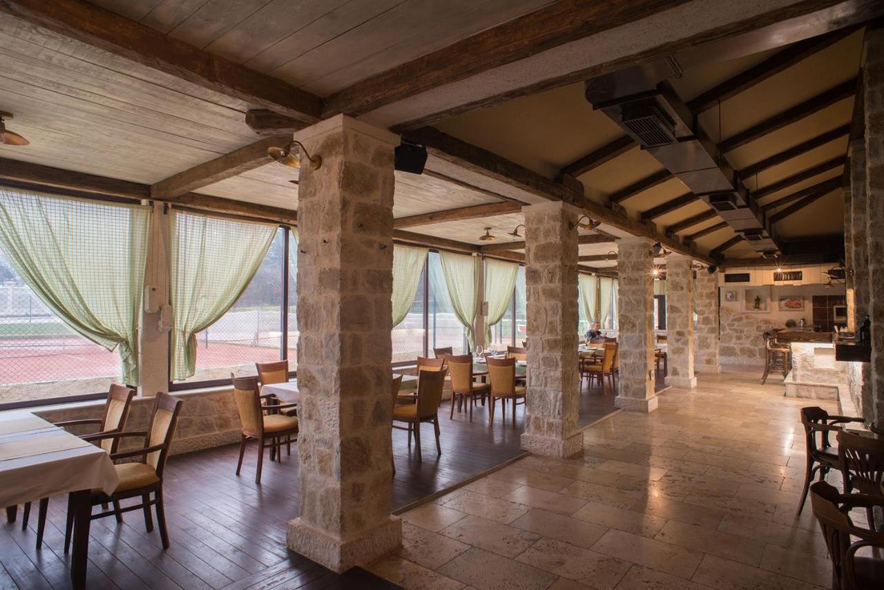 Nikšić Hotel Trim מראה חיצוני תמונה