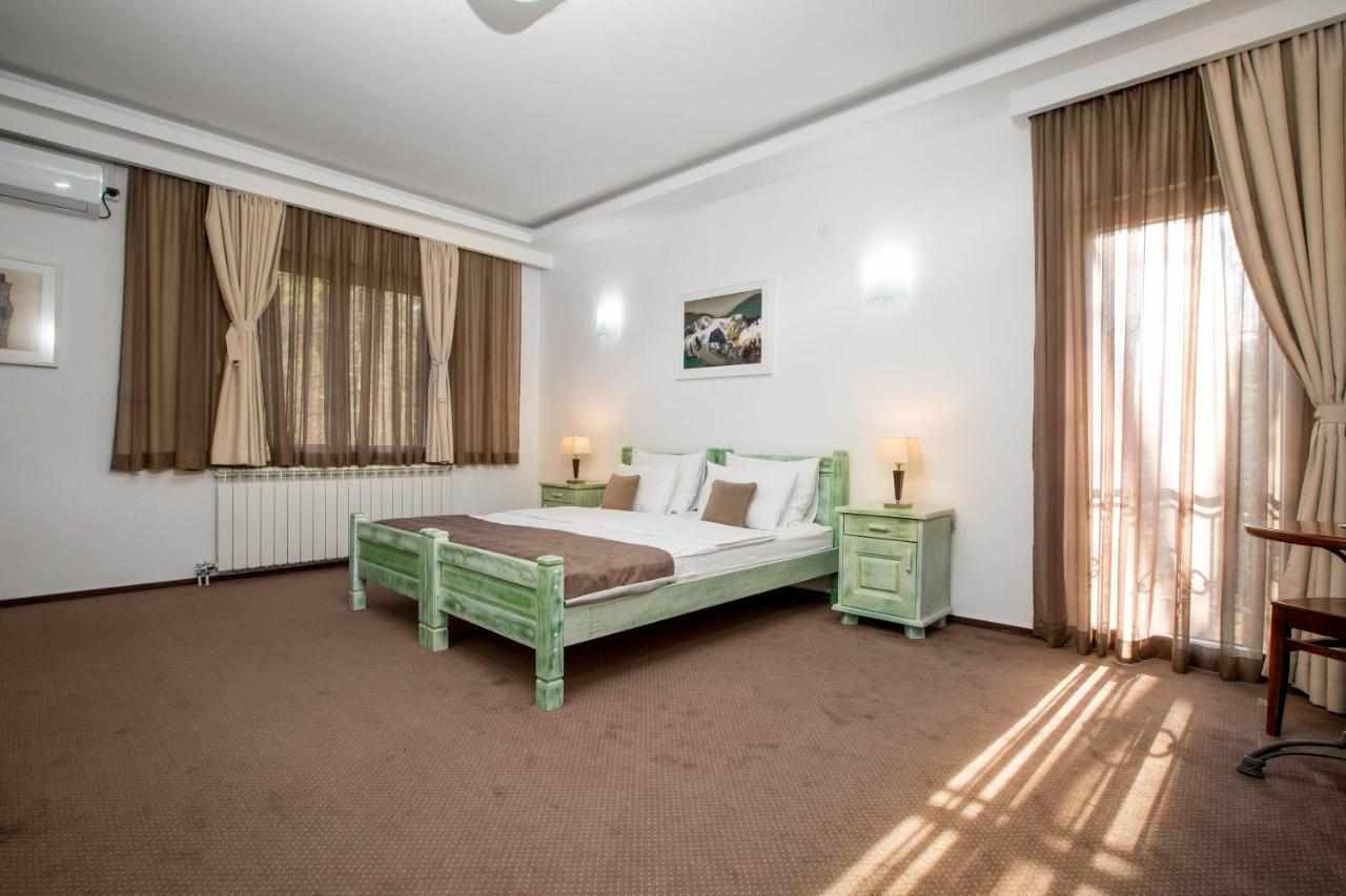 Nikšić Hotel Trim מראה חיצוני תמונה