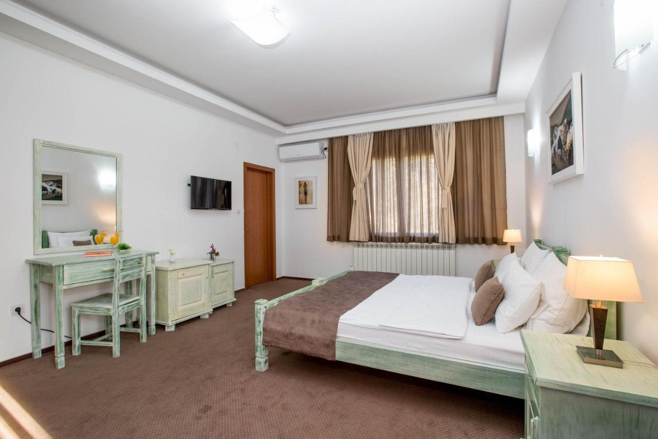 Nikšić Hotel Trim מראה חיצוני תמונה